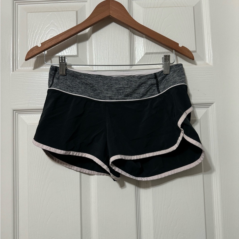Lululemon speed shorts size 4 vguc